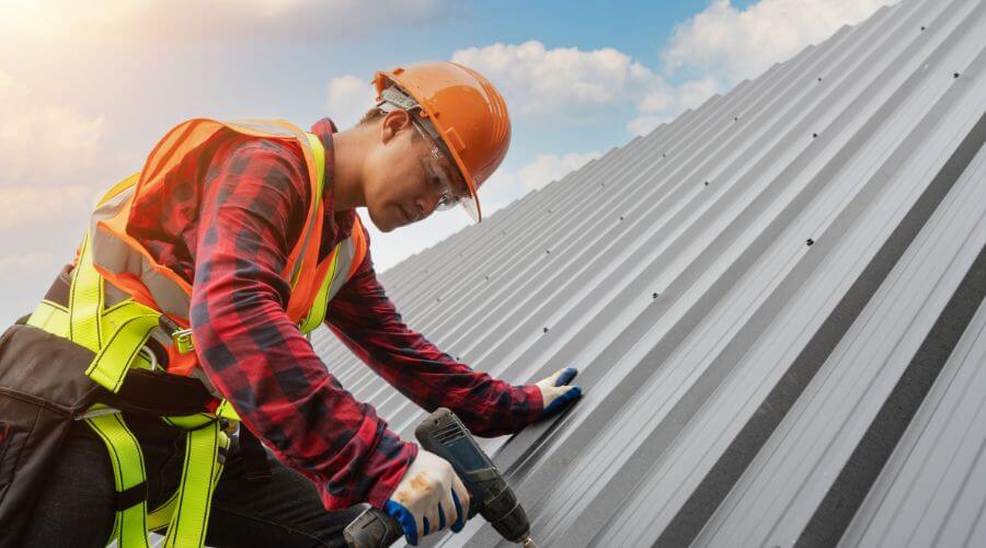 GAF certified roofer in Riverton, IL